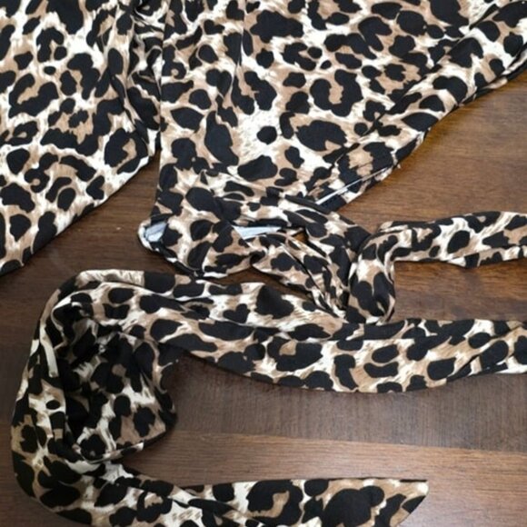 Women's Plus Leopard Off Shoulder Long Sleeve Crop Top 4x - Picture 3 of 5